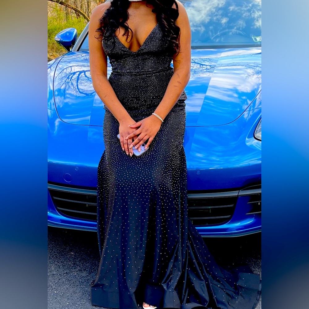 Black prom dress
